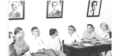 O Clube de Campo, comemorando seus 50 anos de atividades, já teve seus momentos áureos, como na época desses diretores que aparecem na foto, que recebemos para este espaço. Da esquerda para a direita: Luiz Quirino, Wellington Roberto Jorge, Rubens Zumstei